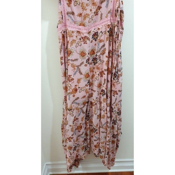 Rosevelvet PLUS SIZE SLEEVELESS RUFFLE SQUARE NECK FLORAL MAXI DRESS - Picture 8 of 10
